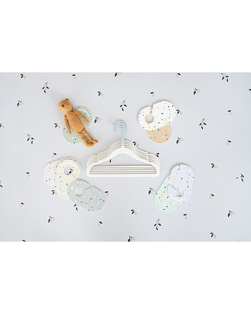 3 Sprouts Pack of 15 Velvet Clothes Hangers for Children - Cream with Set of 8 Wardrobe Dividers - Terrazzo Hangers
