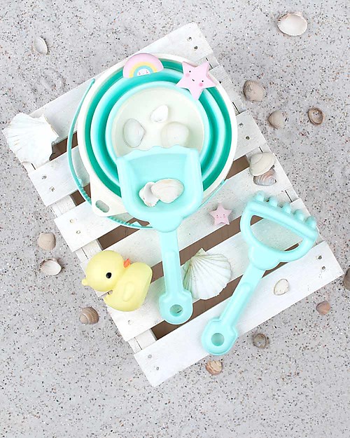 A Little Lovely Company Bucket and Spade Set: Mint Beach Toys