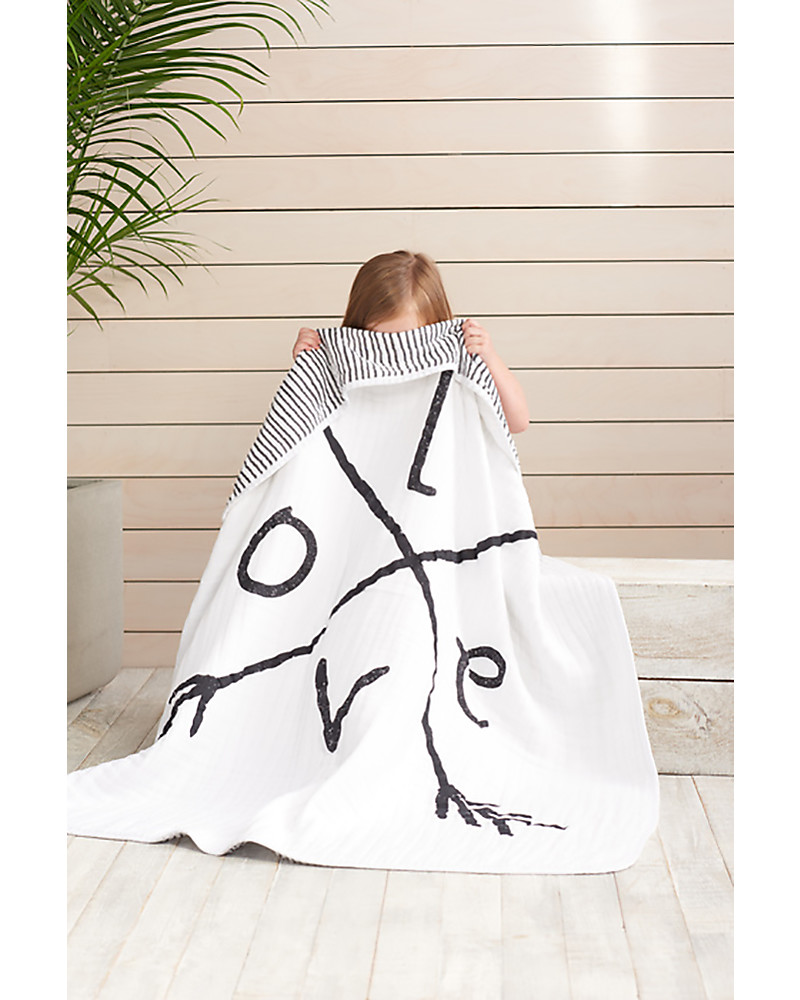 Aden & Anais Classic Dream™ Blanket Love Struck 100 cotton muslin