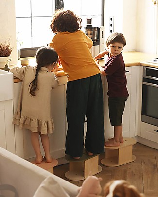 Babai Toys Montessori Anti-slip Wooden StepStool - Burnt - Stimulates the Autonomy and Imagination of your Child Chairs