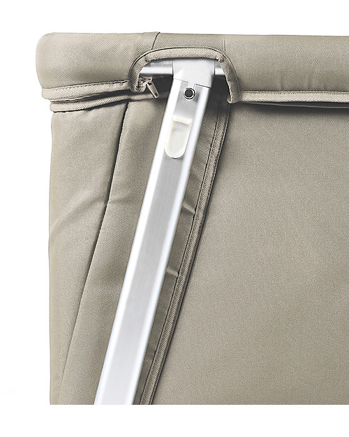 Baby Home Dream Cot - Red - Super light, transportable Also has wheels or can rock Cribs & Moses Baskets