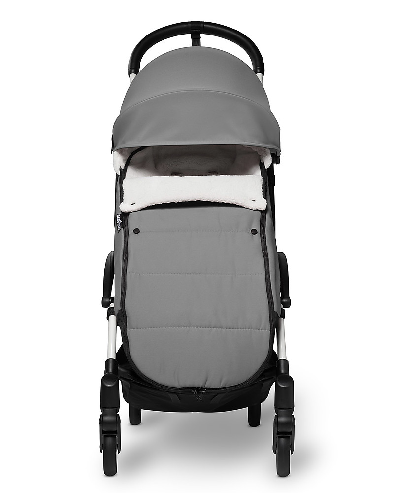 grey stroller with footmuff