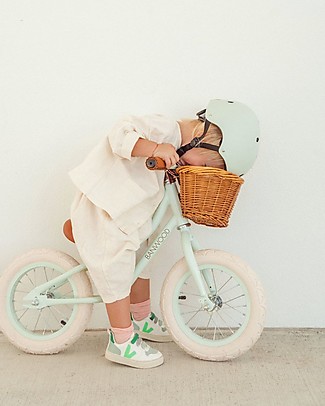 Banwood Balance Bike First Go + Classic Bike Helmet - Mint - from 3 to 5 years old! Balance Bikes