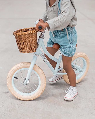 Banwood Balance Bike First Go, Sky - For Girls from 3 to 5 years old! Balance Bikes