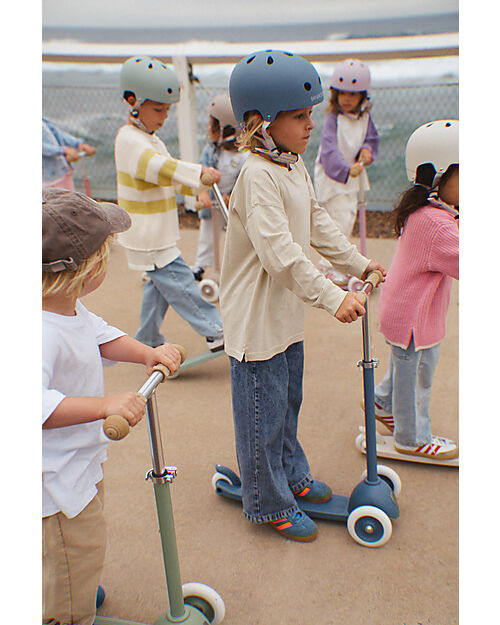 Banwood Eco Scooter 3Y+ - Deep Sea - 100% Recycled Materials Scooters