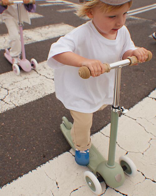 Banwood Eco Scooter 3Y+ - Olive - 100% Recycled Materials Scooters