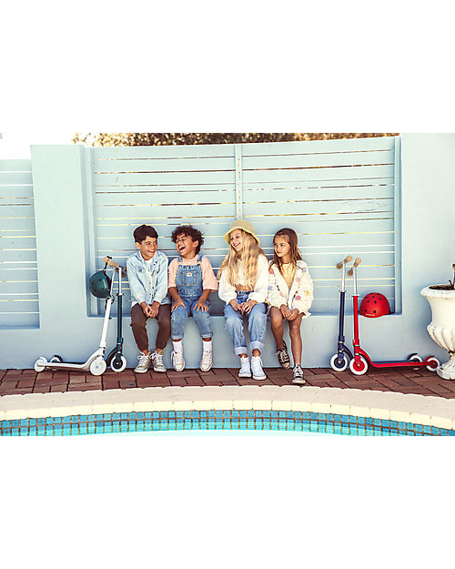 Banwood Maxi Scooter with Removable Basket - Green - from 6 Years Up to 100 kg Scooters