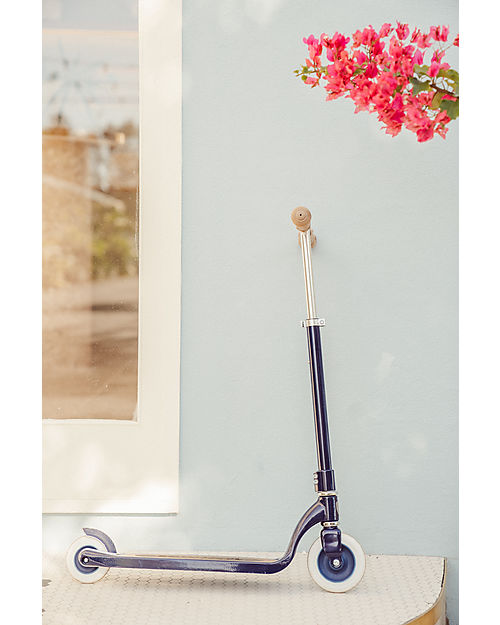 Banwood Maxi Scooter with Removable Basket - Navy Blue - from 6 Years Up to 100 kg Scooters
