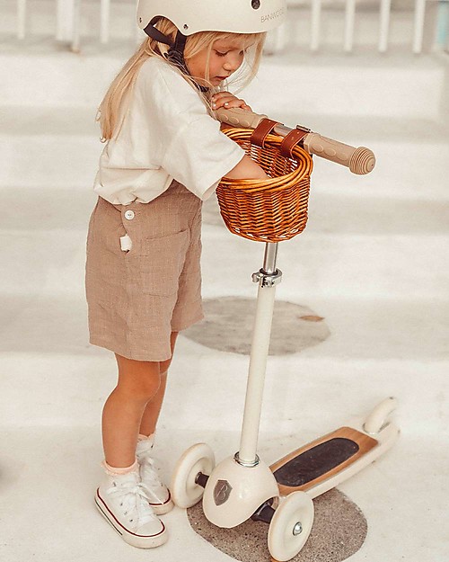 Banwood Scooter with Removable Basket - Cream - from 3 Years Up to 50 kg Scooters