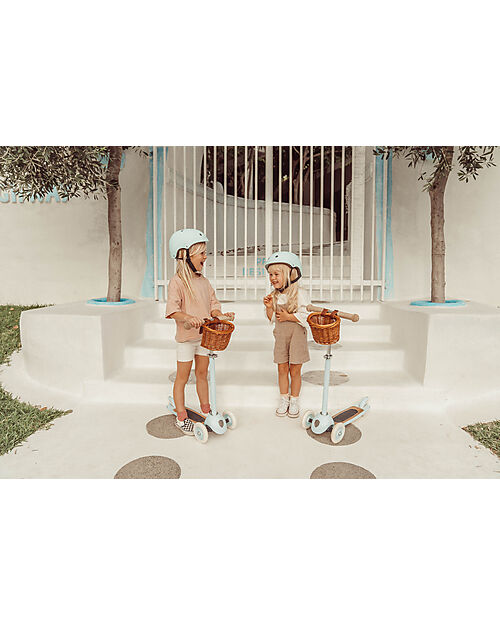 Banwood Scooter with Removable Basket - Mint - from 3 Years Up to 50 kg Scooters