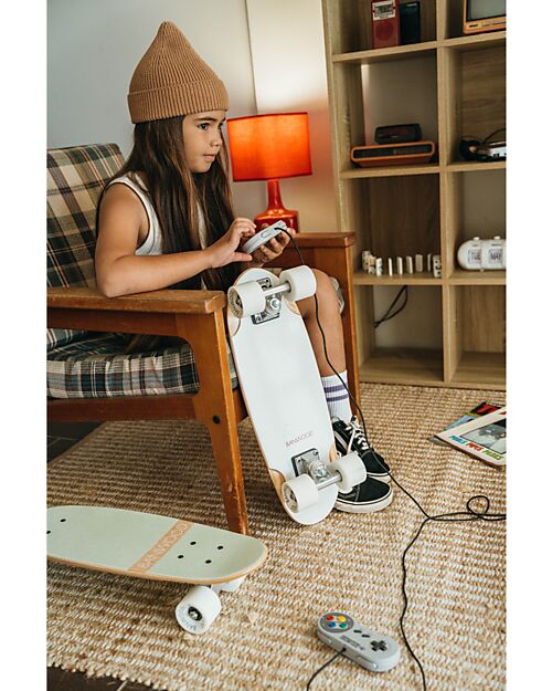 Banwood Wooden Skateboard - White - from 3 Years Bycicles