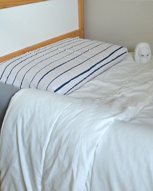 Bblüv Set of 2 Inflatable Bed Rails - Easy to Inflate Beech Bed