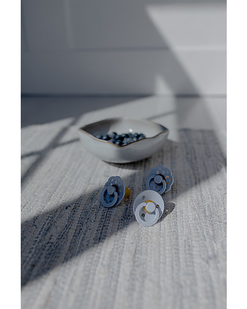 BIBS Colour Pacifier - Round Nipple in Latex - Dusty Blue - BPA & PVC Free Dummies & Soothers