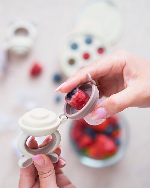 Bo Jungle Fruit Feeder Silicone Tray - Dune - Ideal for Freezing Snack Boxes