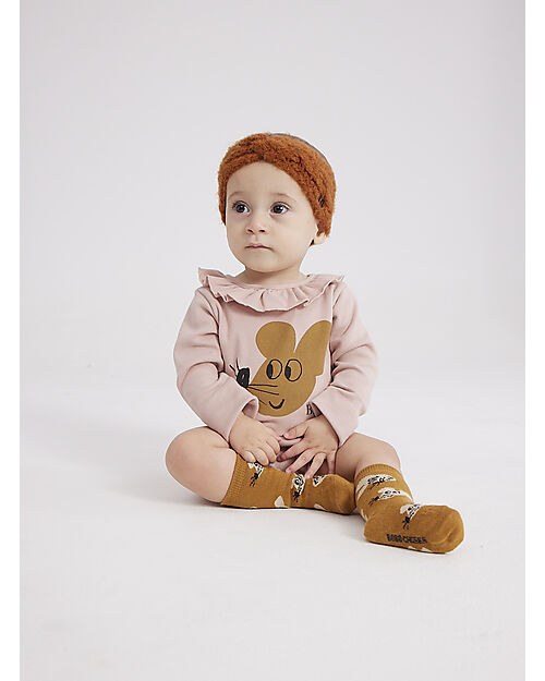 Bobo Choses Long Sleeve Bodysuit with Ruffle Collar - baby Mouse - Organic Cotton
​ Long Sleeves Bodies