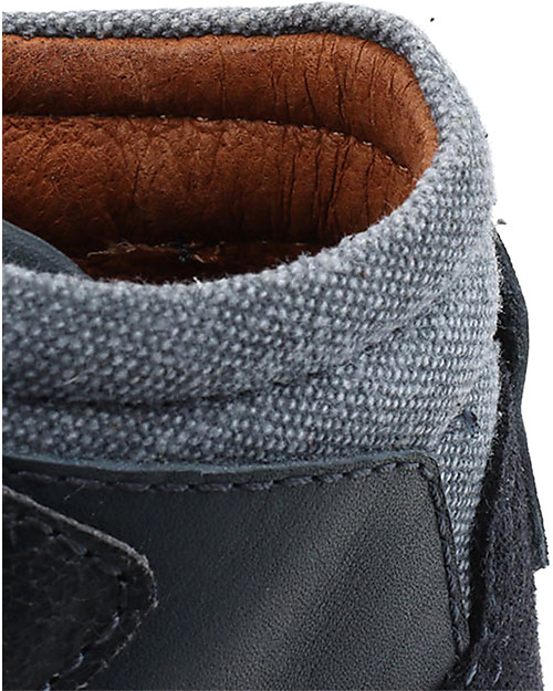 Bobux Kid Classic Stomp Boot, Navy - Super flexible sole! Shoes