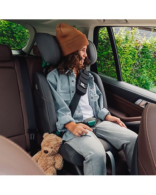 Britax Romer Advansafix Pro Car Seat - Midnight Grey, Natural Baby Shower