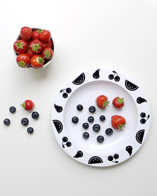 Buddy and Bear Plastic Plate, Fruit Friends, Black - 23 cm diameter, BPA free! Bowls & Plates