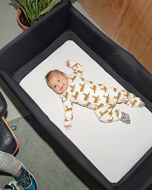 Bugaboo Bugaboo Stardust Travel Cot - Black - Unfolds in 1 second! Travel Cots