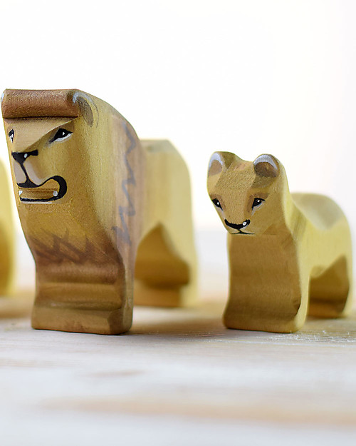 Bumbu Toys Lion - Wood - Handmade Wooden Animals