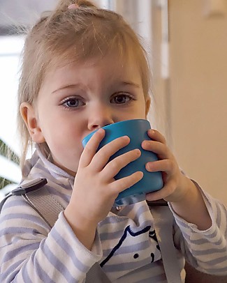 Béaba Silicone Glass - Blue - Handy and Unbreakable Cups & Beakers