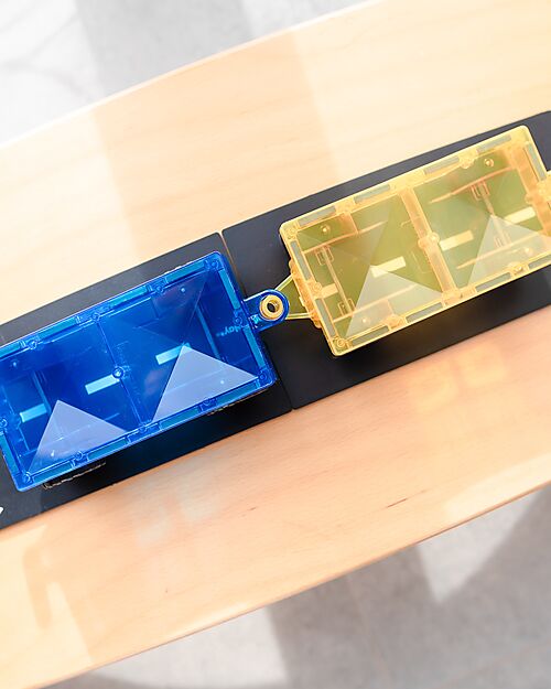 Connetix 2 Pieces - Car Pack - Bright - 100% Non-toxic ABS Plastic - STEM Learning! Magnetic Games