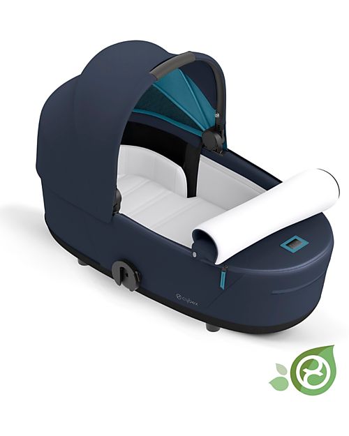 Cybex Lux Plus Mios Carry Cot -  Pearl Grey - Urban Style! - Concious Collection  Fabric Made from 21
Recycled Plastic Bottles Pram Systems