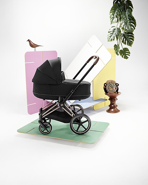 Cybex Lux Priam Carry Cot - Deep Black - Comfy and Spacious Pram Systems