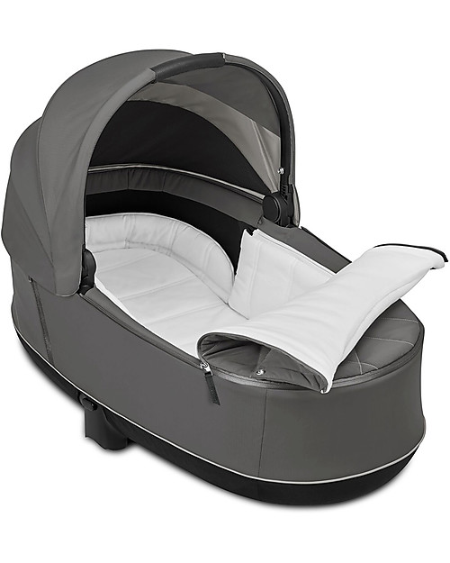 Cybex Lux Priam Carry Cot - Soho Grey - Comfy and Spacious Pram Systems
