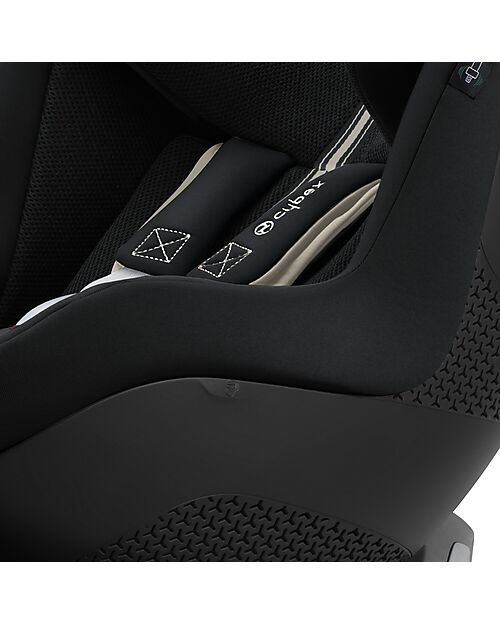 Cybex Sirona Gi I-Size Plus Car Seat and 360° Rotating Base - Moon Black - from Birth to 4 Years Car Seats Group 0+/1