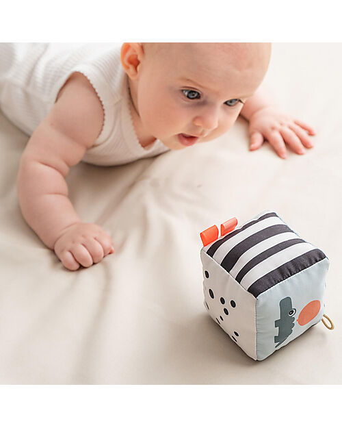 Done By Deer Activity Hanging Toy - Cube - Happy Clouds - Contrast - 0+ Newborn Toys_