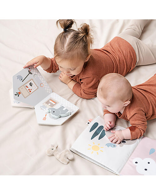 Done By Deer Activity Soft Book - Deer Friends - Ideal for Tummy Time - 3m+ Books
