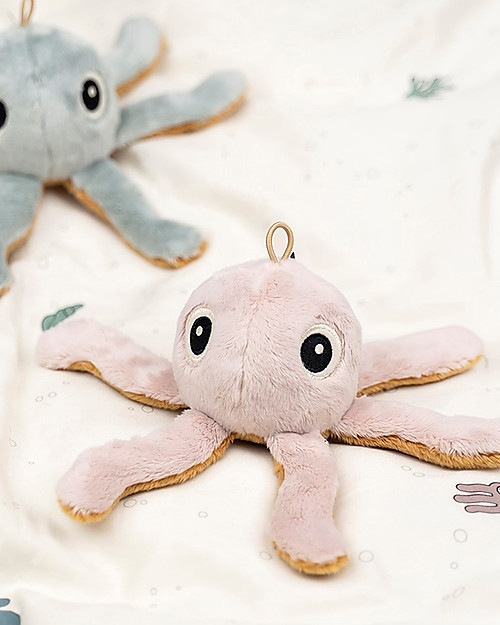 Done By Deer Tiny Rattle Jelly the Plush - Powder - 16 x 7,5 cm - The Sweetest Cuddles! Rattles