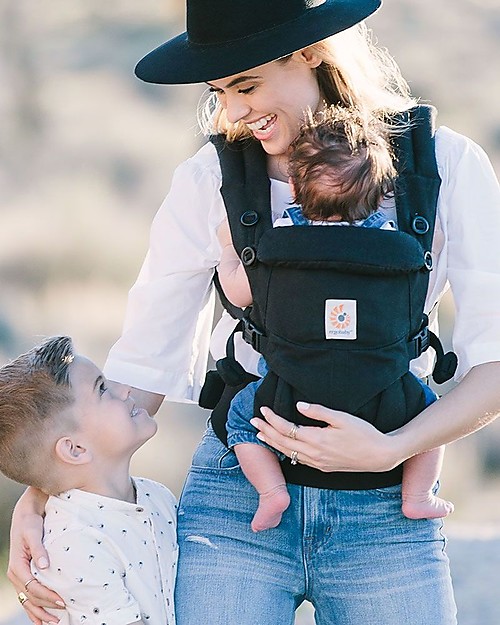 ErgoBaby Omni 360 All-you-Need Baby Carrier - Pure Black - Cotton - Forward Facing Option! Baby Carriers