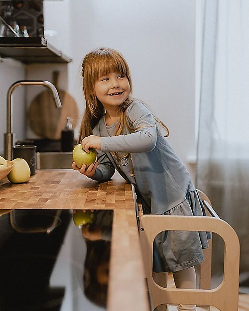 Ette Tete OUTLET - Convertible Montessori Learning Tower Step'n'Sit, Natural with Golden Clasp Locks - Showroom Sample Montessori Towers