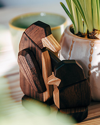 FableWood The Baby Penguin - 3 Magnetic Pieces - Sustainable Wood Wooden Animals