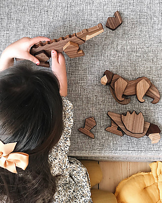 FableWood The Crocodile - 6 Magnetic Pieces - Sustainable Wood Wooden Animals
