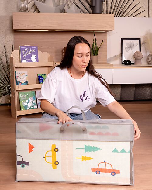 Family Nation 2-in-1 Foldable Montessori Play Mat – Reversible and Soft – Dino Friends – 180x150 cm – From Birth Playmats