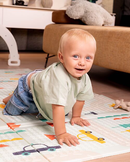 Family Nation 2-in-1 Foldable Montessori Play Mat – Reversible and Soft – Dino Friends – 180x150 cm – From Birth Playmats