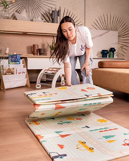Family Nation 2-in-1 Foldable Montessori Play Mat – Reversible and Soft – Dino Friends – 180x150 cm – From Birth Playmats