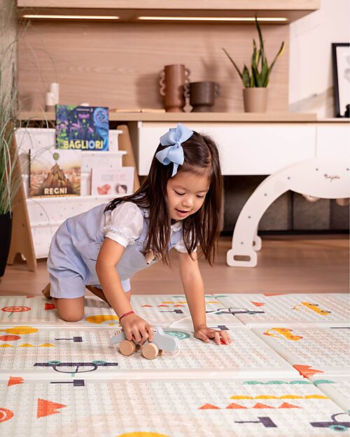 Family Nation 2-in-1 Foldable Montessori Play Mat – Reversible and Soft – Dino Friends – 180x150 cm – From Birth Playmats