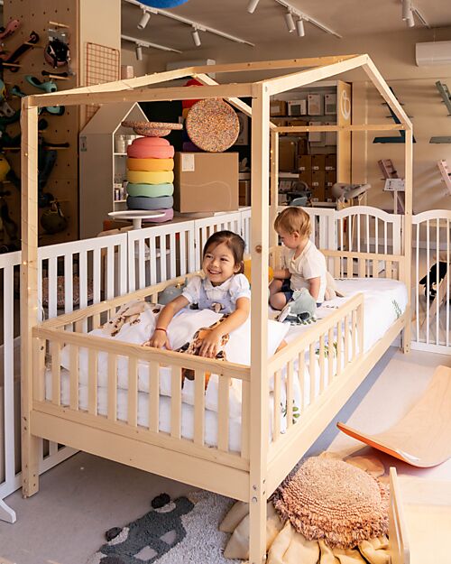 Family Nation 4-in-1 Evi Convertible Montessori Bed – 200x90 cm – All Included – From Birth to 99 Years Montessori Beds