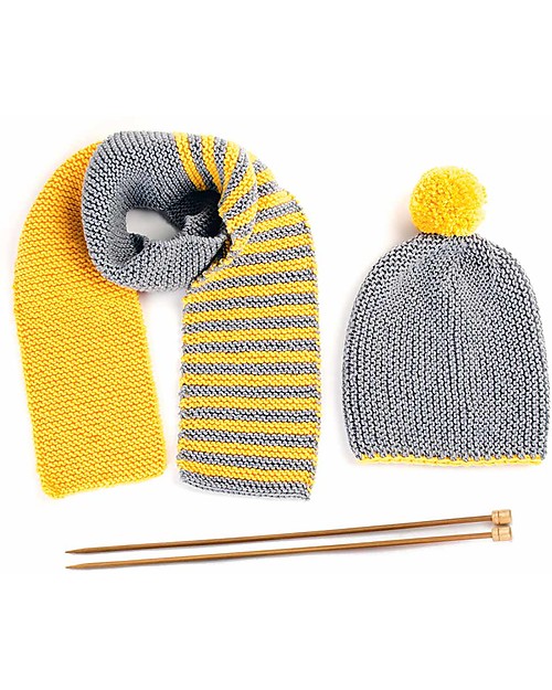 Family Nation + BettaKnit Hat and Scarf Knitting Kit Old School 