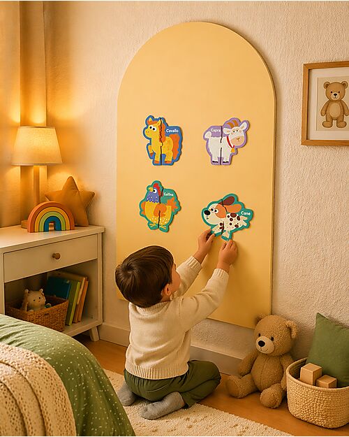Family Nation MagneKids™ Magnetic Farm Puzzle - 17 Figures and 30 Matching Pieces - Learn Words While Playing Magnetic Games