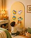 Family Nation MagneKids™ Magnetic Farm Puzzle - 17 Figures and 30 Matching Pieces - Learn Words While Playing Magnetic Games