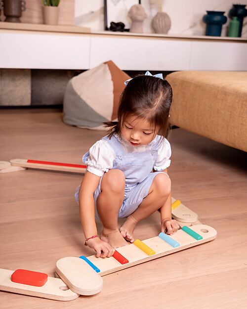 Family Nation Montessori Sensory Balance Path - Psychomotor Development - 2+ years - in Wood Montessori Toys