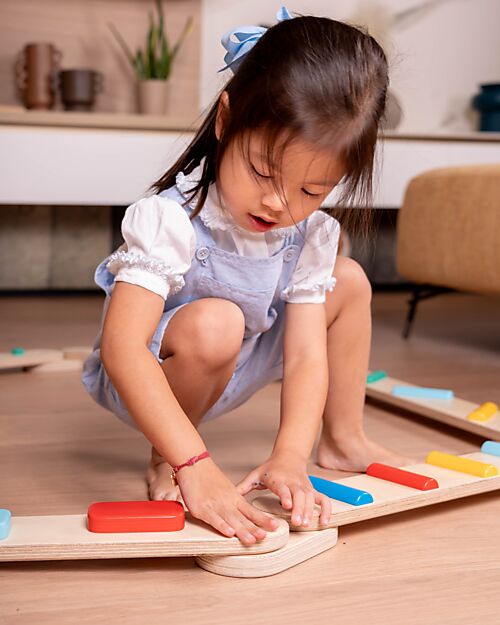 Family Nation Montessori Sensory Balance Path - Psychomotor Development - 2+ years - in Wood Montessori Toys