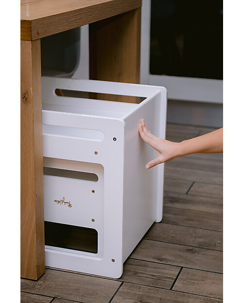 Family Nation Montessori Table+Chair Set - White - Grows with your child Tables And Chairs