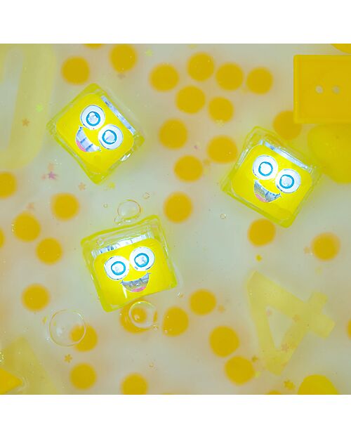 Glo Pals Alex Light Up Cubes - Yellow - Set of 4 Sensory Games_