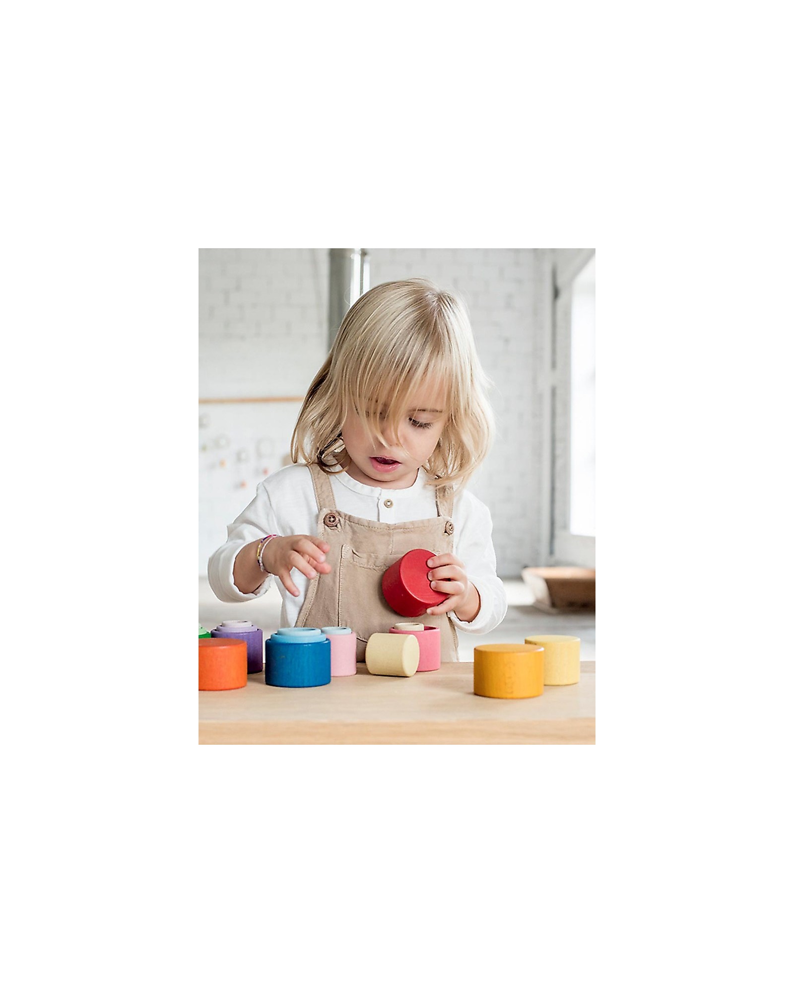 https://data.family-nation.com/imgprodotto/grapat-outlet-nest-bowl-24-pieces-in-sustainable-wood-rainbow-color-showroom-sample-wooden-stacking-toys_131448_zoom.jpg